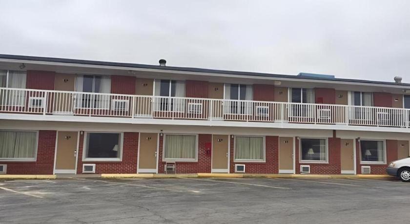 Americas Best Value Inn & Suites Macon At Sunset Dr Exterior foto