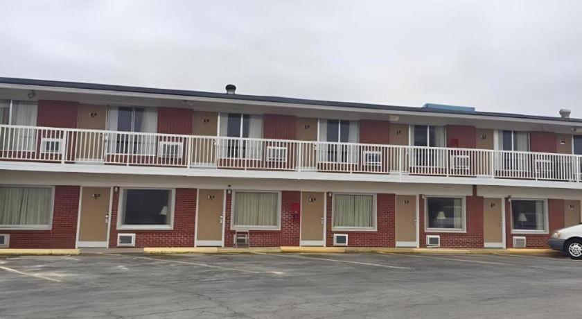 Americas Best Value Inn & Suites Macon At Sunset Dr Exterior foto